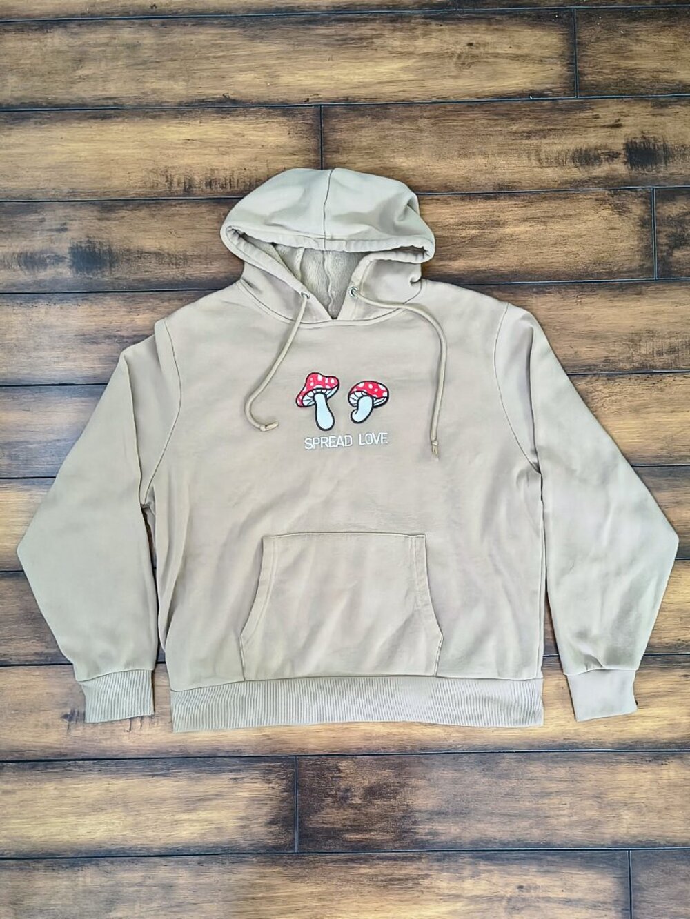 Cali 1850 "Spread Love" Mushroom Graphic Hoodie, Size Large